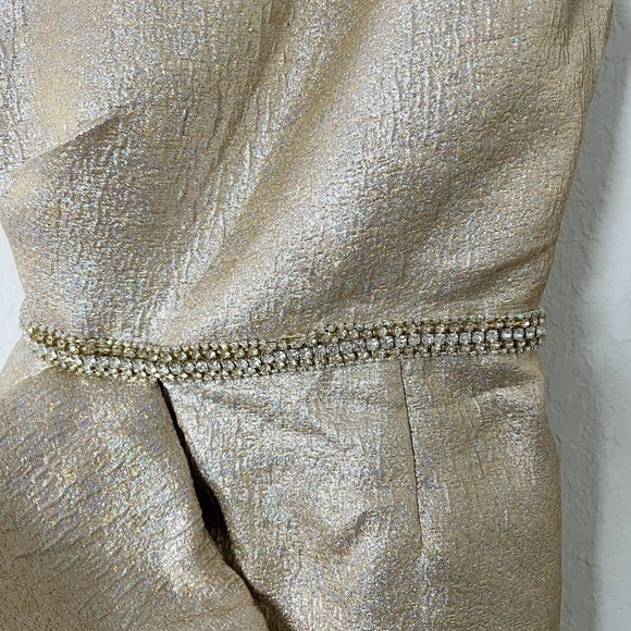 Mac Duggal Asymmetric Metallic Ruffle Gown - Picture 6 of 13